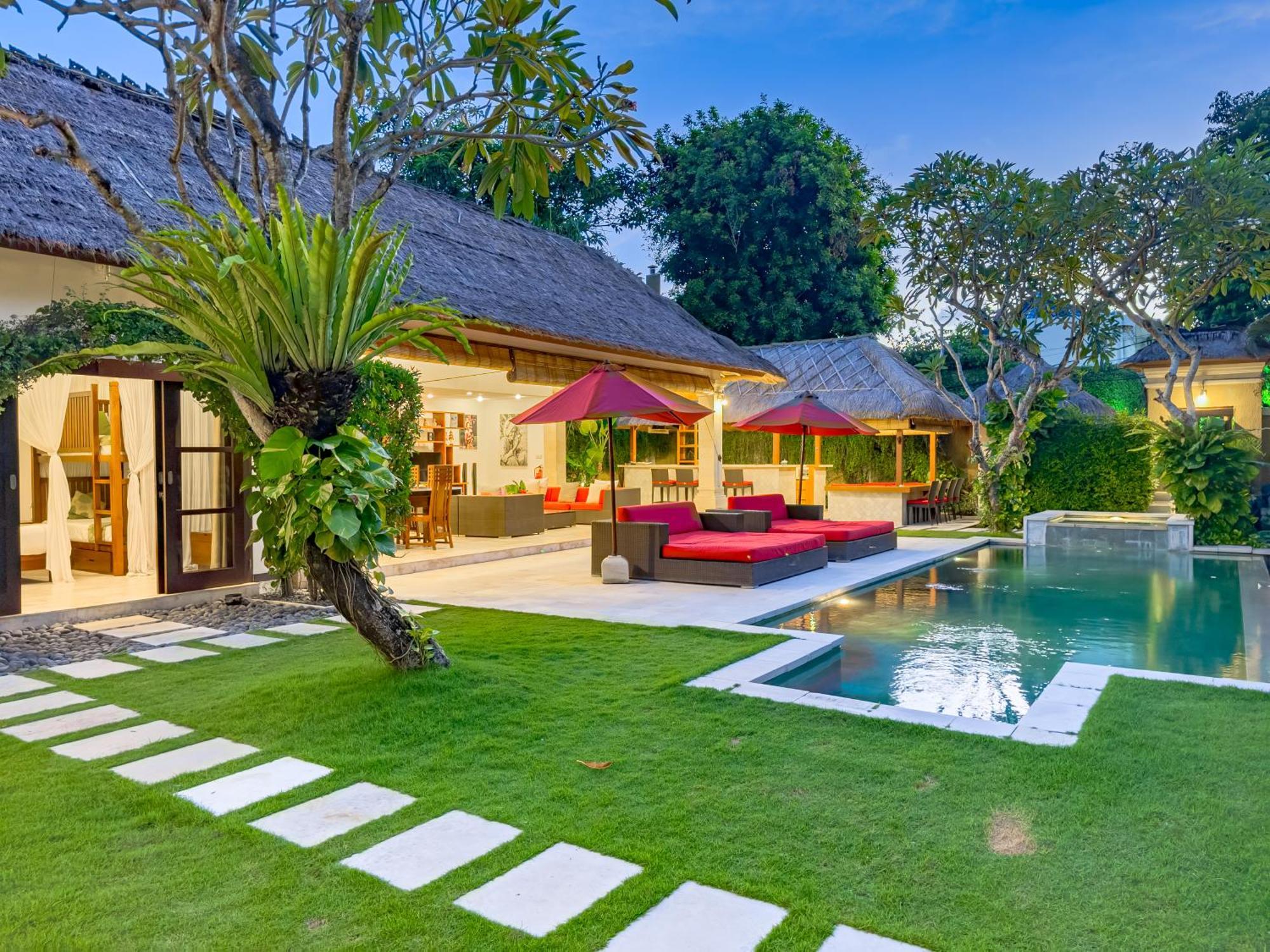 Villa Bugis Seminyak ภายนอก รูปภาพ