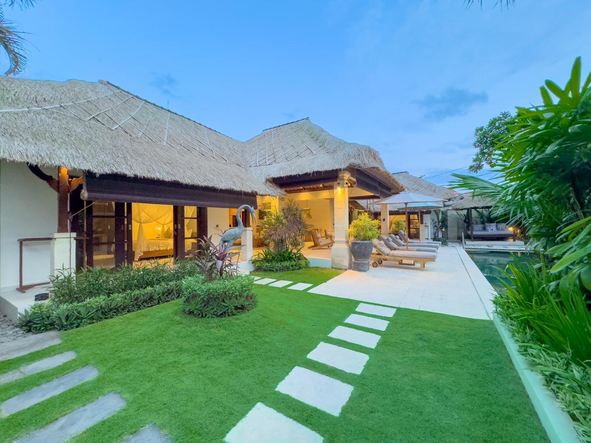Villa Bugis Seminyak ห้อง รูปภาพ