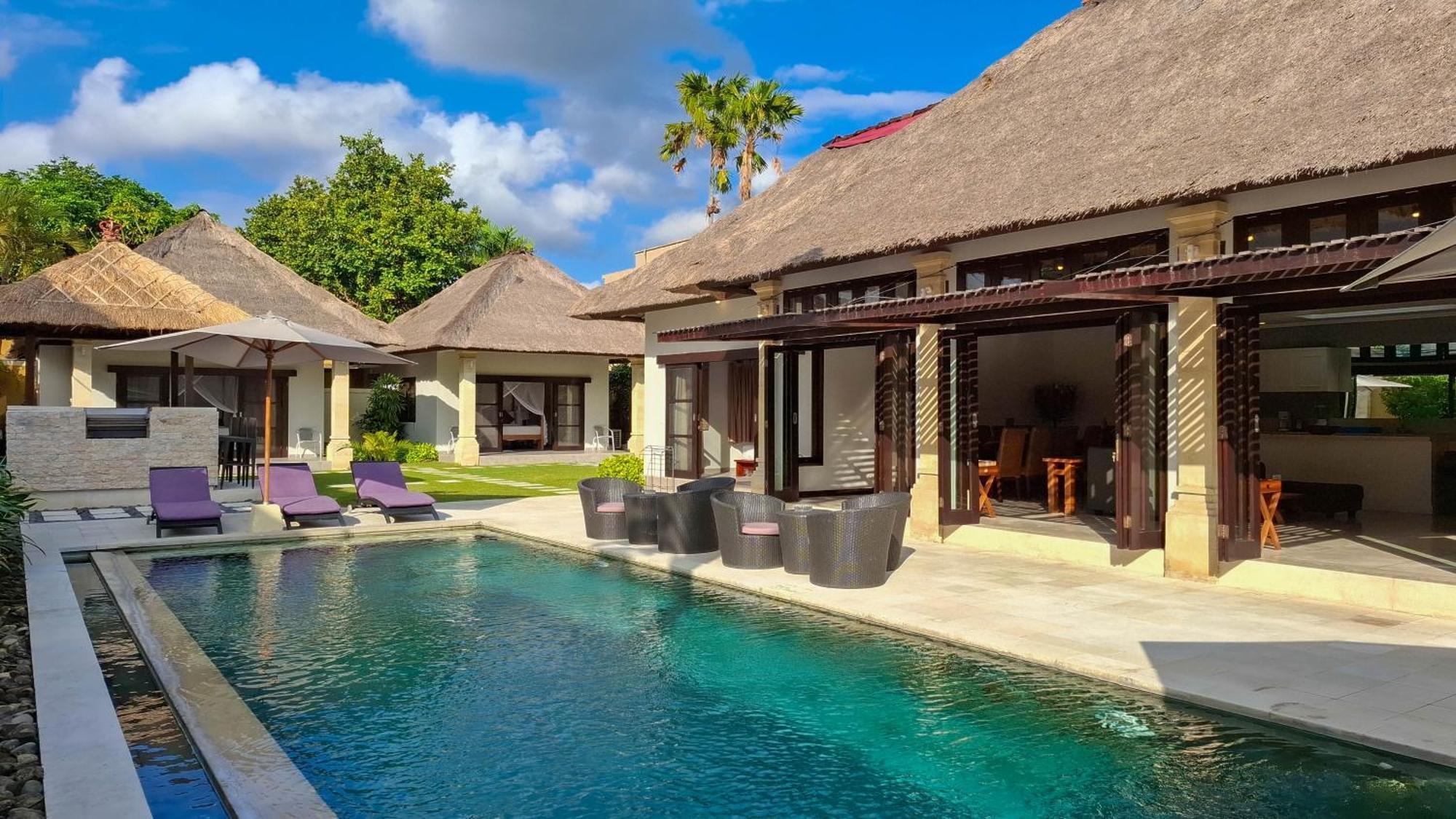 Villa Bugis Seminyak ภายนอก รูปภาพ