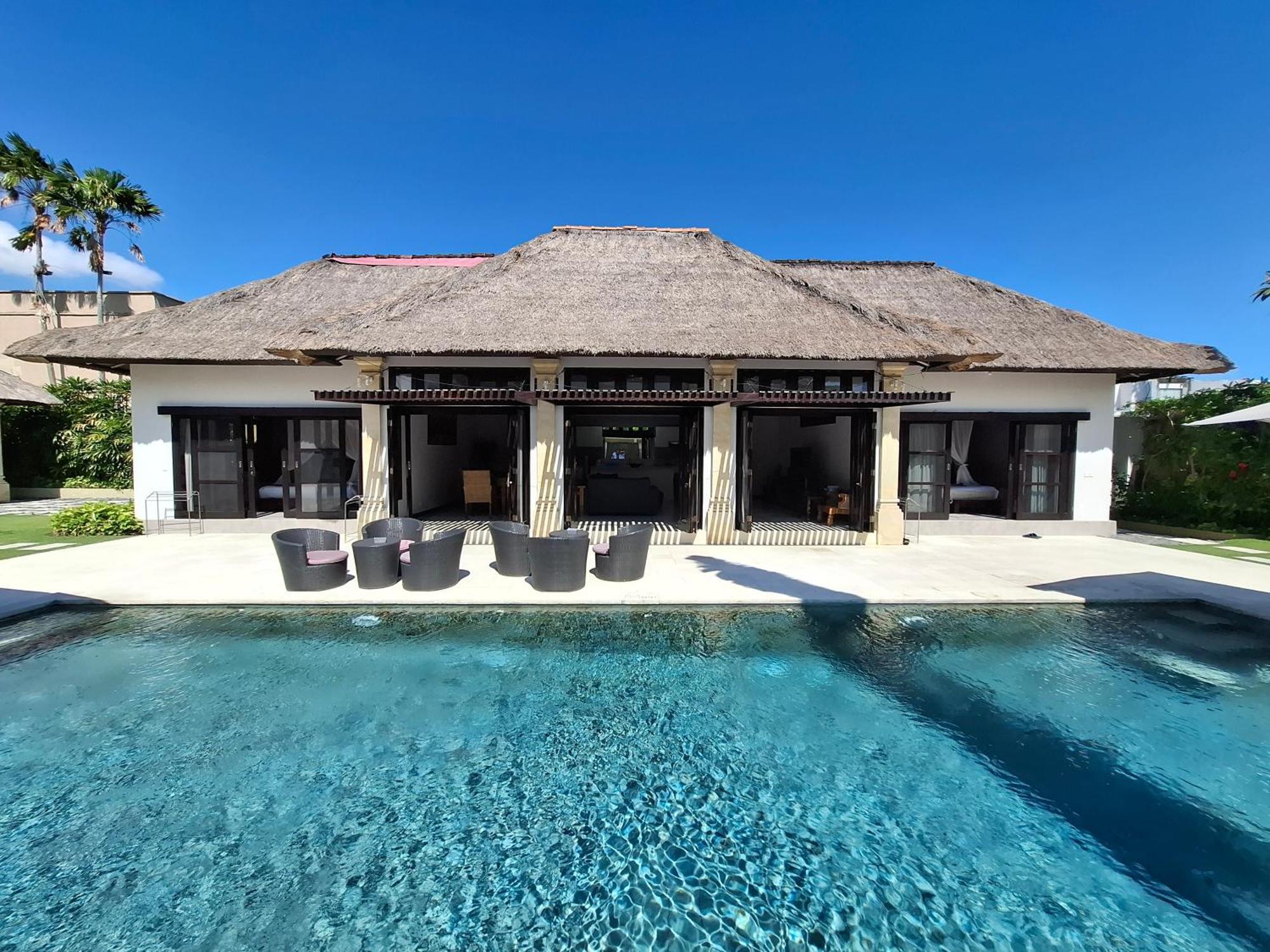 Villa Bugis Seminyak ภายนอก รูปภาพ
